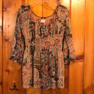 Very cute top for going out / career